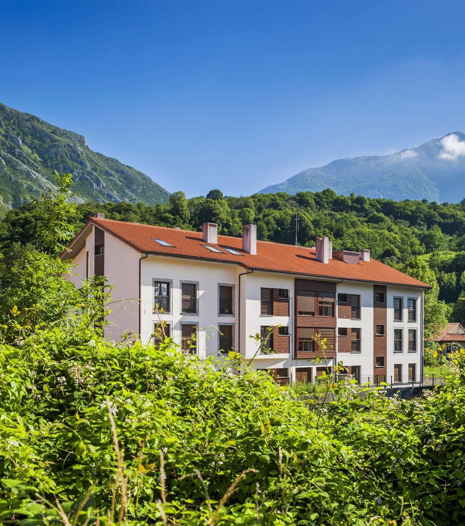 Apartamentos El Caxigu Arenas De Cabrales Exterior photo